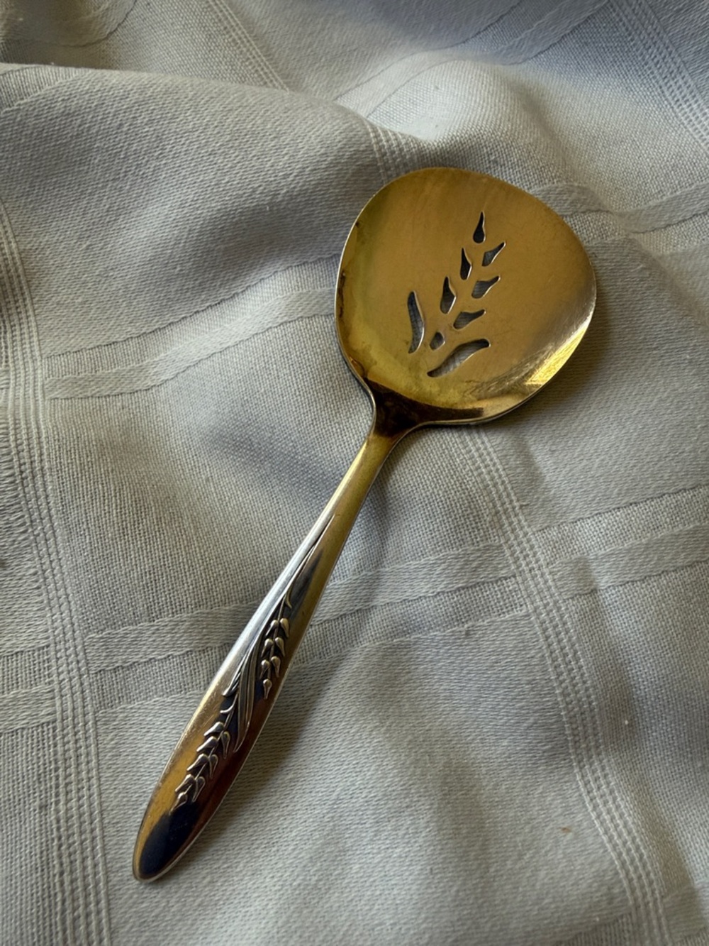 Vintage Silver Plate Community pierced wheat pattern serving spoon